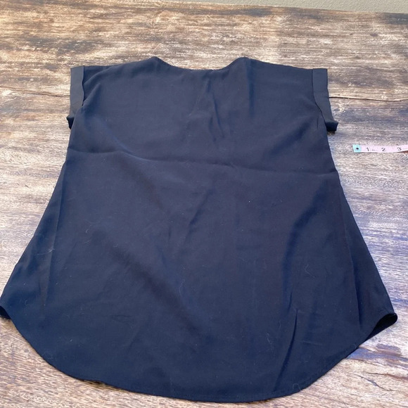 Super soft black zipper top by express - Picture 6 of 7